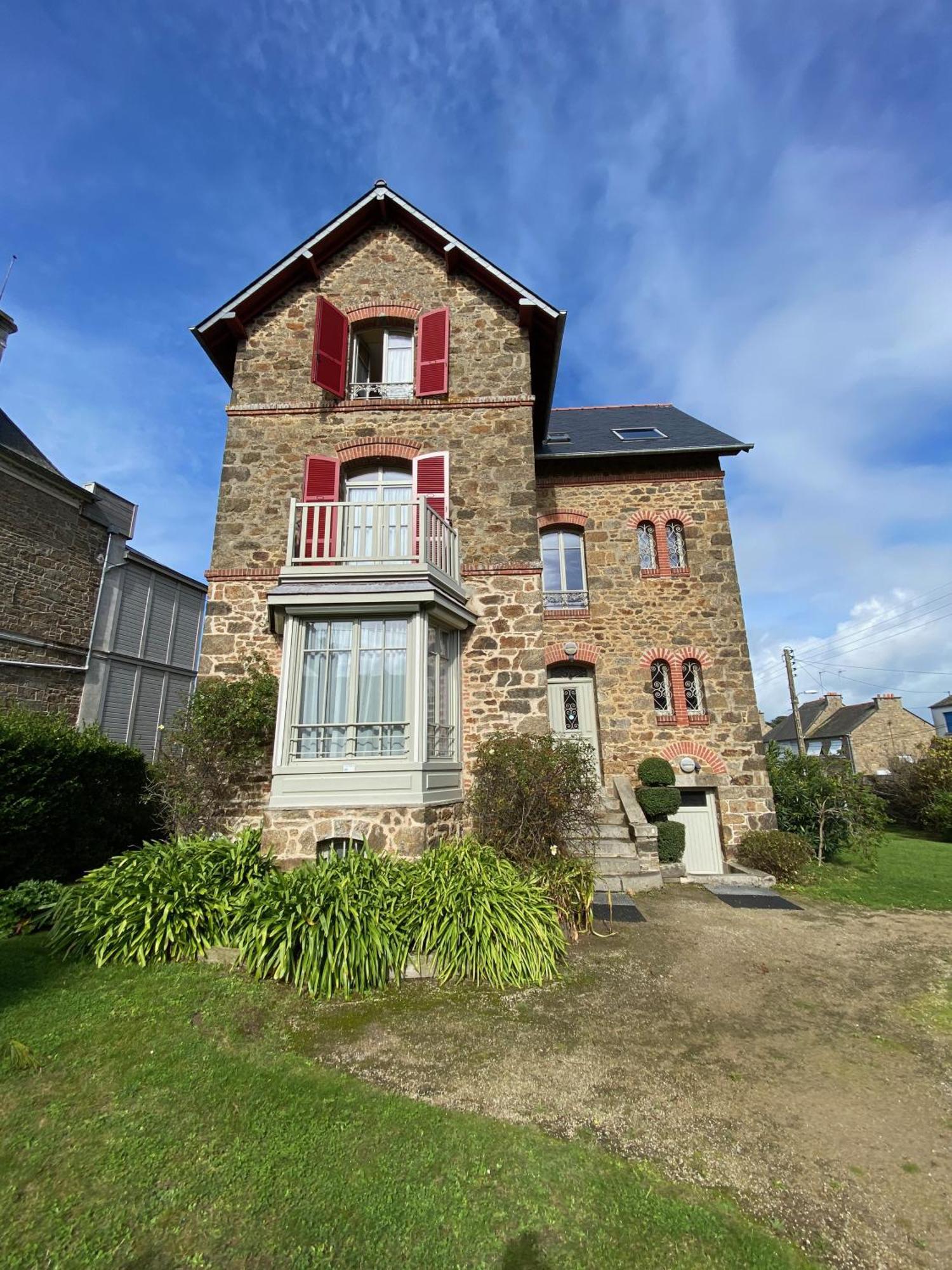 Manoir Le Castel & Villa Beaumaris سان مالو المظهر الخارجي الصورة